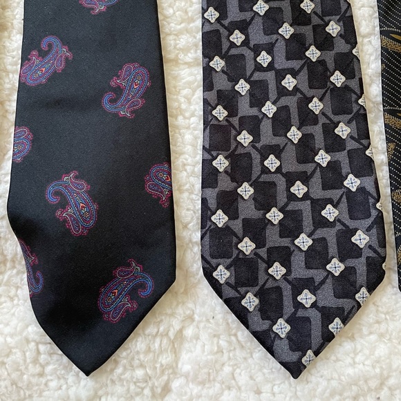 Six Designer Ties 3 Robert Talbott Studios, Savoy, Retro Designs & Lands End Tie - Picture 3 of 6